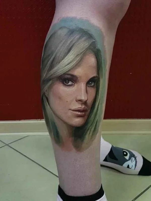 female color realism Tatuaggio su calf #20272 | Tatuatore Александр Литвинов