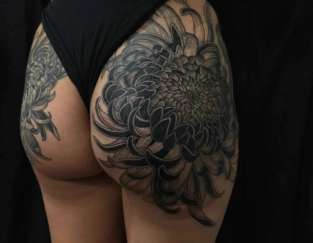 Tattoo artist Richard Warnock , tradition and neo tradition blackwork tattoo | Auckland, New Zealand