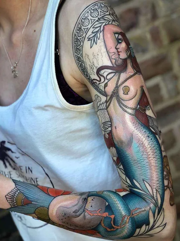 female color illustrative 纹身 在 full sleeve #20295 | 纹身师 Hannah Flowers