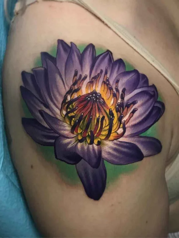 female color realism Tatuagem em shoulder #19618 | Tatuador Paul Marino