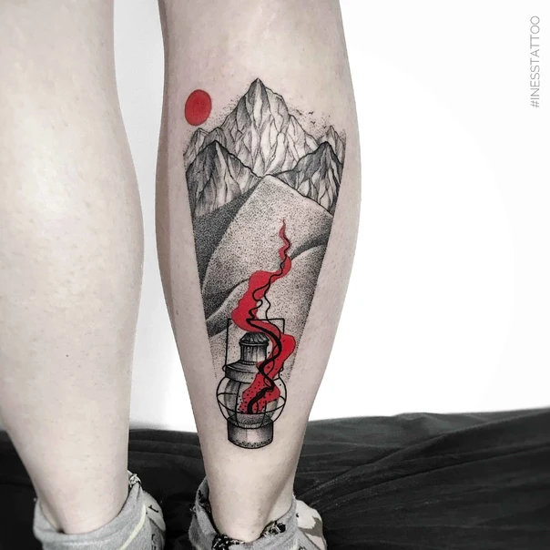Блэкворк Mountain, Lantern tattoo на Икра