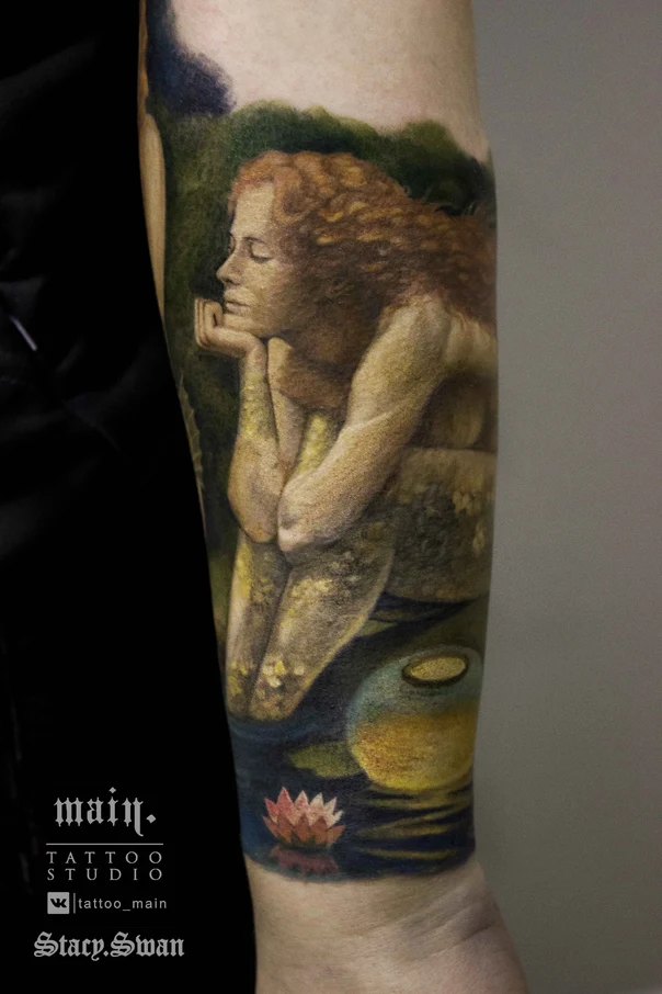 Реализм Woman, Lotus tattoo на Предплечье