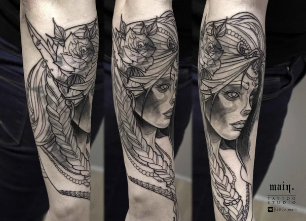 Блэкворк Woman, Rose tattoo на Предплечье