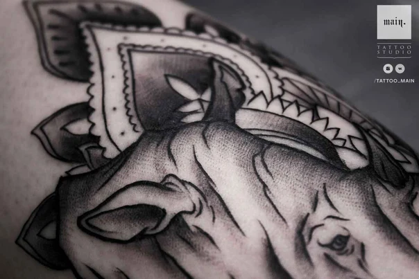 Чёрно-серая Mandala, Animal tattoo на Предплечье