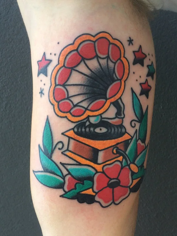 color traditional 纹身 在 forearm #29969 | 纹身师 Philip Botha