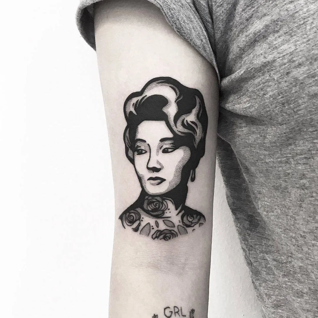 Artista de tatuagem Pulled Poltergeist, estilo black graphic tattoo | Malmo, Suécia