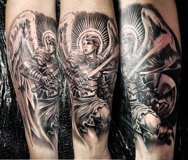 Реализм Angel, Armor tattoo на Предплечье