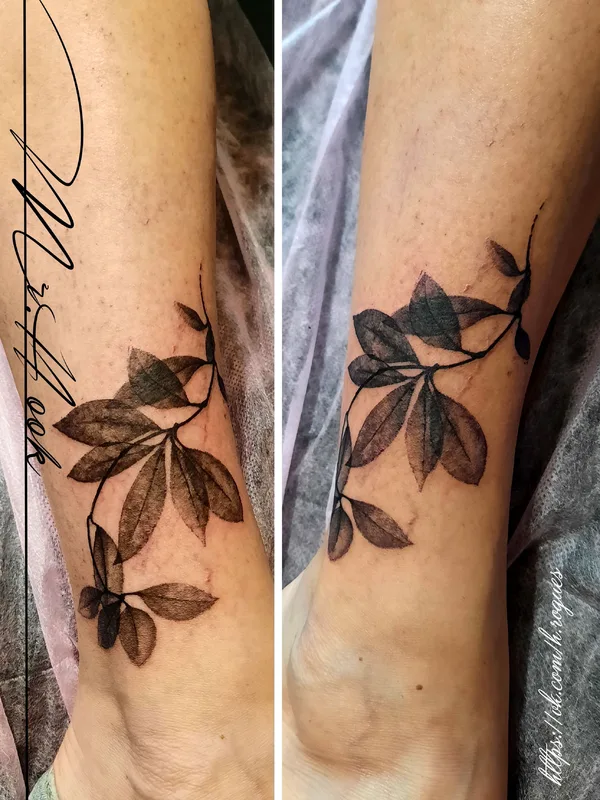 black botanic tatuaje en ankle #39433 | Tatuador Виктор Крюк
