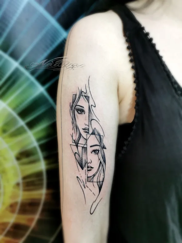 female black and grey fineline tatuaje en upper arm #39549 | Tatuador Nadiya Abdrakhmanova