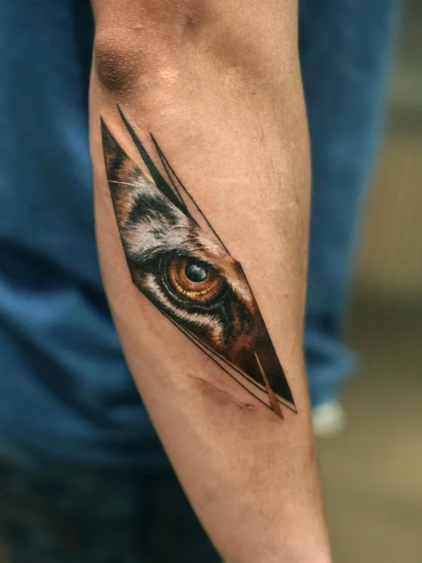 color realism Tatuagem em forearm #39644 | Tatuador Egor Kubrak