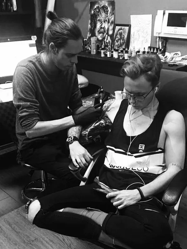 black and grey black and grey Tatuagem em upper arm #39648 | Tatuador Egor Kubrak