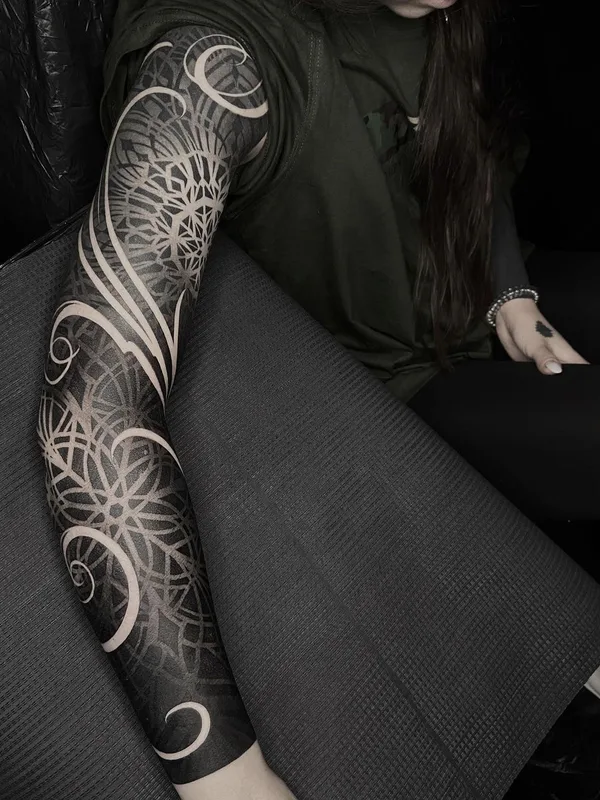 black blackwork 纹身 在 full sleeve #54361 | 纹身师 Anton Riakhovski