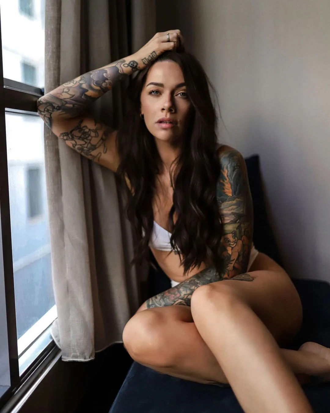 Hot Australian tattooed beauty Emily Rackham - image 6