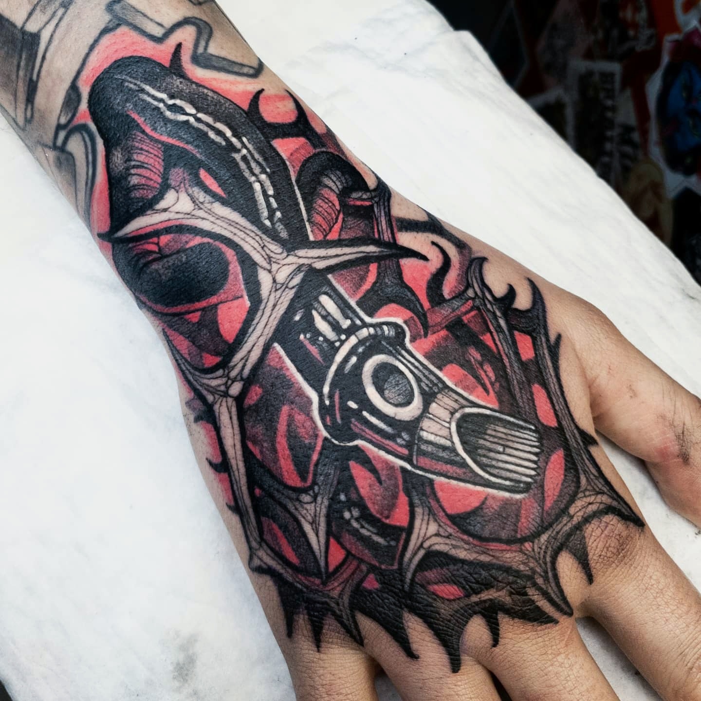 tobygehrlich:biomech-sleeve-biomechanical-forearm -eye-sleeve-detail-skull-biomech-black-and-grey