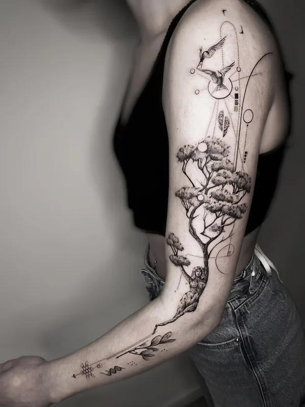 female black and grey fineline tatuaje en full sleeve #67646 | Tatuador Gergo Augusztiny