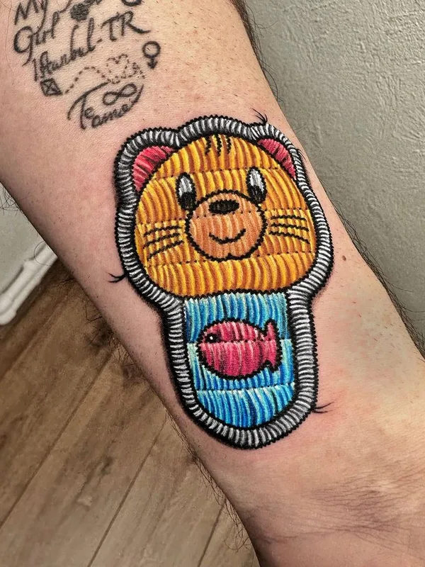 color illustrative tatuaje en forearm #68411 | Tatuador muslubash