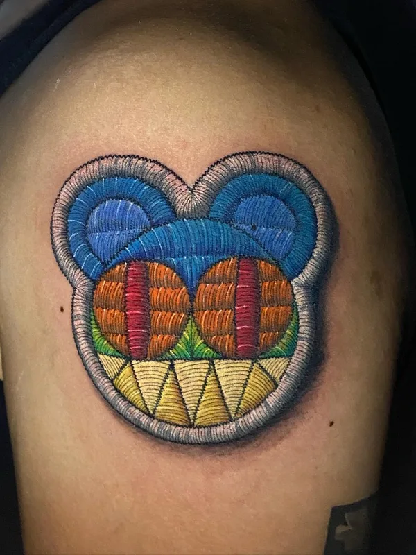 color illustrative tatuaje en shoulder #68471 | Tatuador tatuajes_bordados