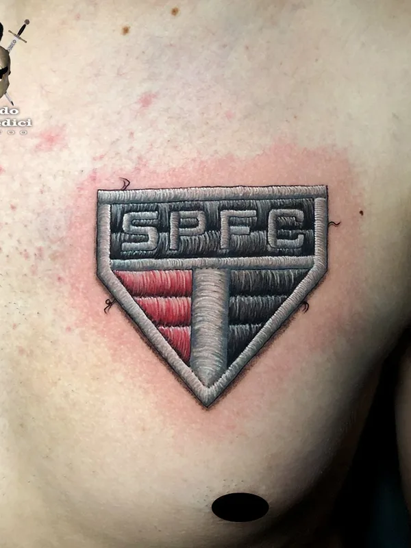 male color realism tatuaje en chest #68551 | Tatuador Guido de Medici