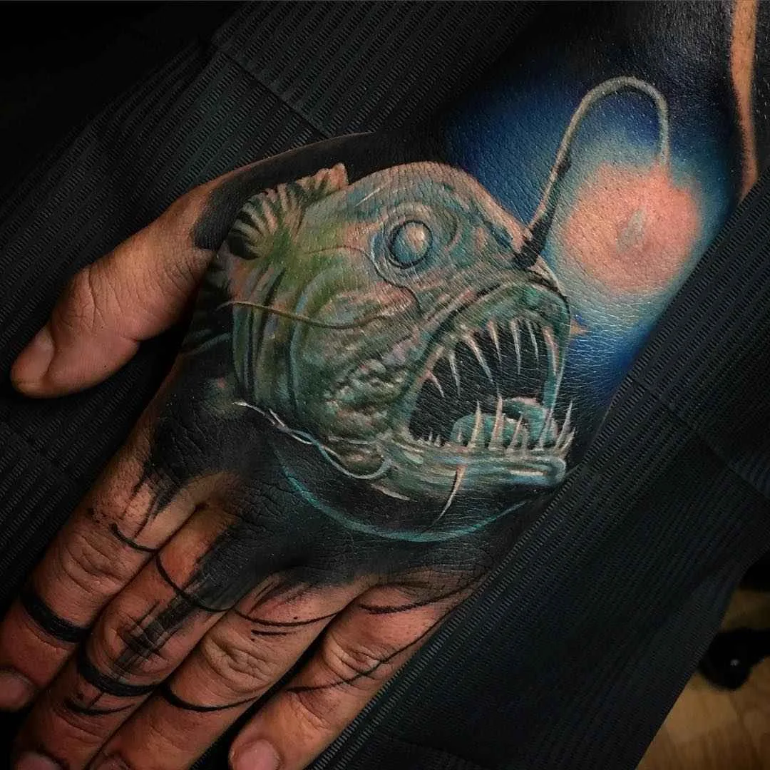 Tattoo artist David Giersch color realistic tattoo | Berlin, Germany