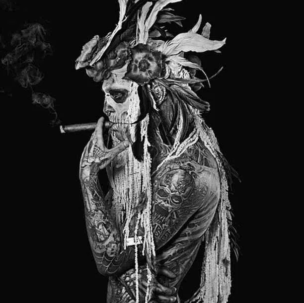 Modello tatuato Rick &laquo;Zombie boy&raquo; Genest, fotografia alternativa | Canada