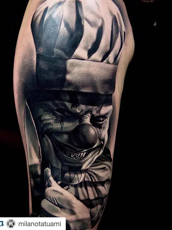 black and grey realism tattoo auf upper arm #1114 | Tätowierer Damian Gorski