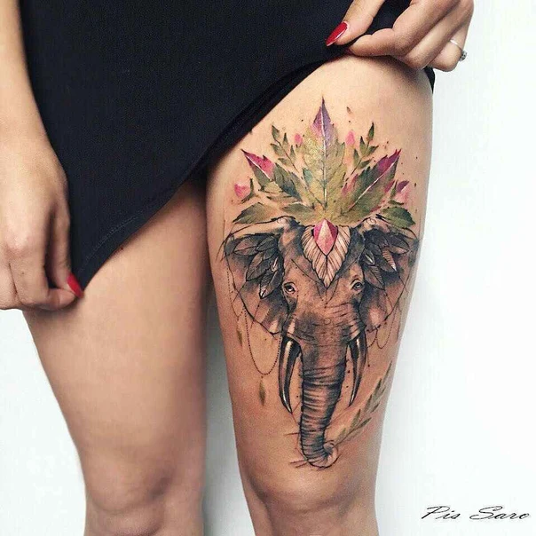 Иллюстративная Elephant, Floral tattoo на Thigh