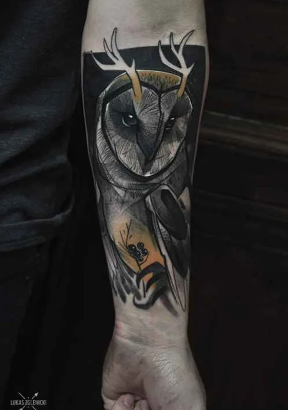 black and grey illustrative tatuaje en forearm #404 | Tatuador Lukas Zglenicki