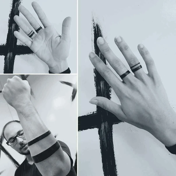 Blackwork Band tattoo on Finger
