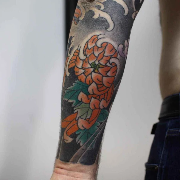 Японская Flower, Wave tattoo на Предплечье