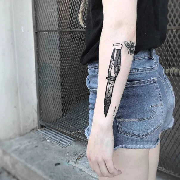 Blackwork Knife, Bee tattoo on Forearm