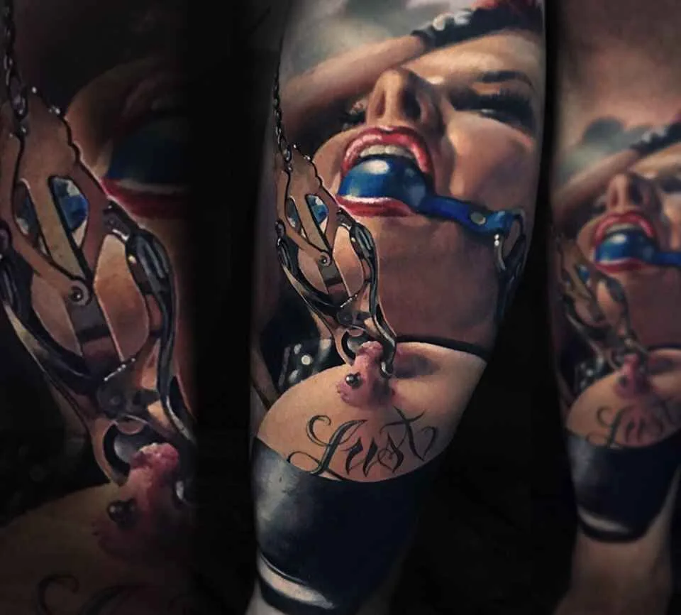 tatuista Valentina Ryabova, realismo colorato, tatuaggio, horror, ritratto | Tattoo artist Valentina Ryabova color realistic tattoo, realism, horror, potrait