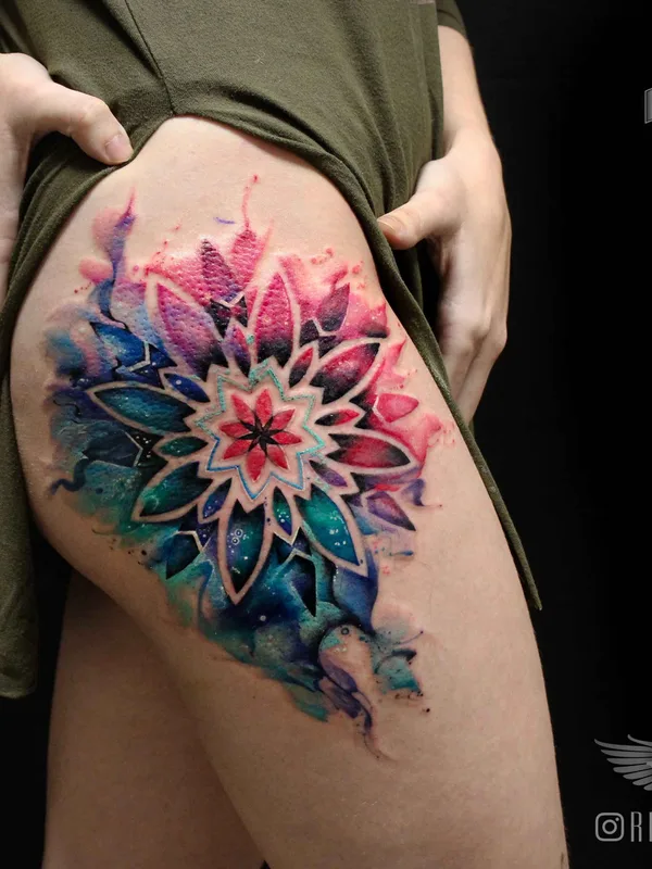 female color watercolor Tatuagem em thigh #11212 | Tatuador RED_LENARA