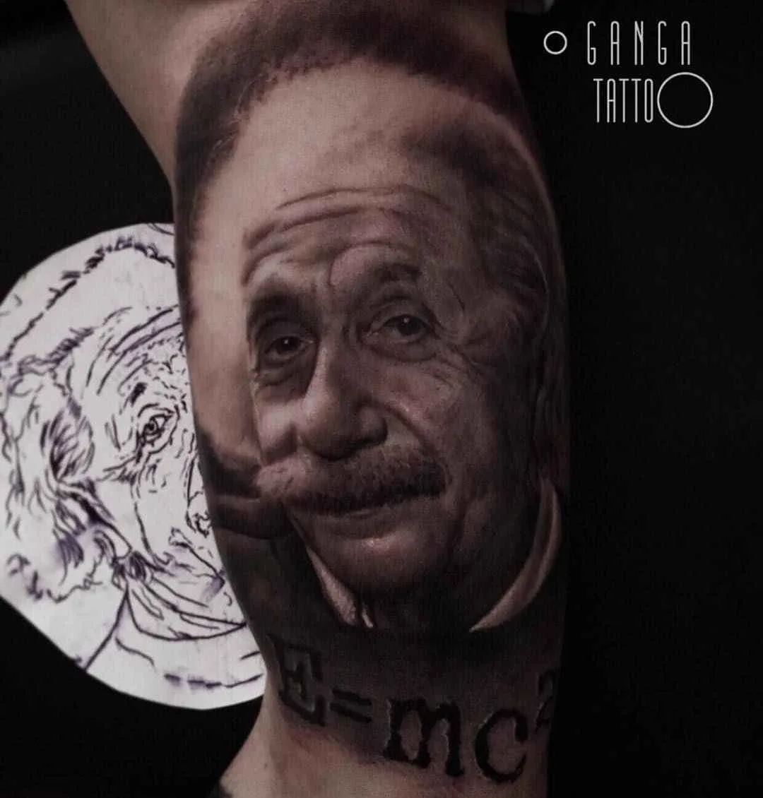 Artista de tatuagem Ganga, retrato em preto e cinza realismo em tatuagem | Espanha