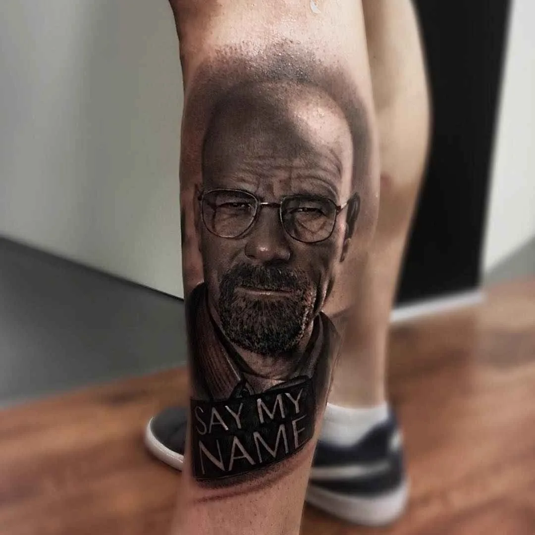 Artista de tatuagem Ganga, retrato em preto e cinza realismo em tatuagem | Espanha