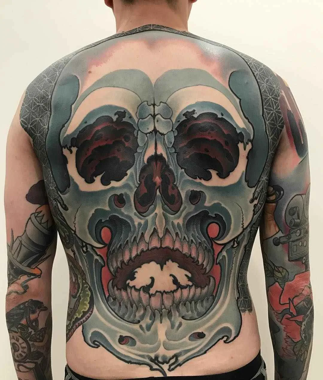Tattoo artist Maxim Titanic Kislitsyn, neo-Japanese tattoo, exclusive interview inkppl tattoo magazine | Moscow, Russia