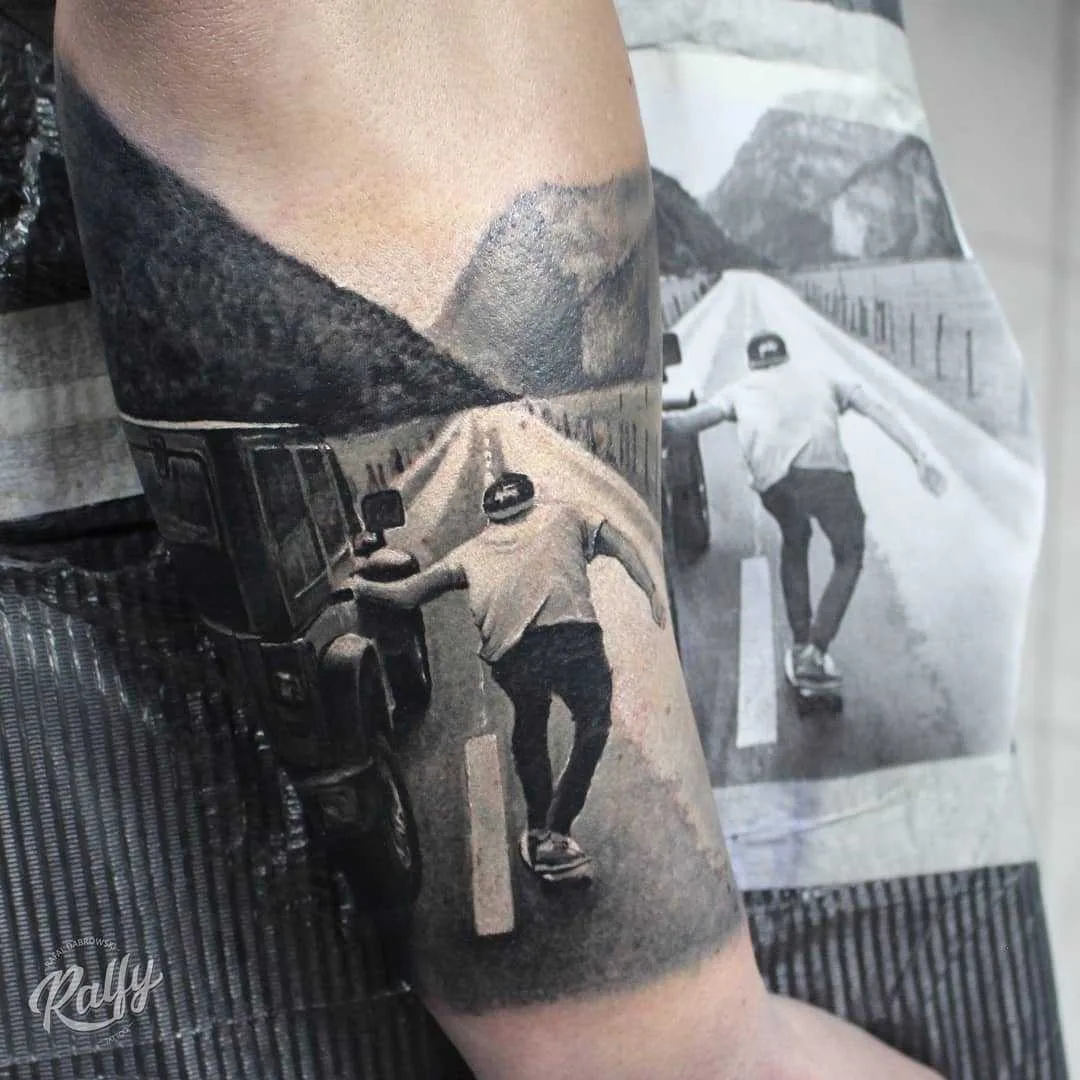 Tatuador Rafał Dąbrowski - Ralfy, tatuagem de cor e preto e cinza de retrato em realismo | Reino Unido 