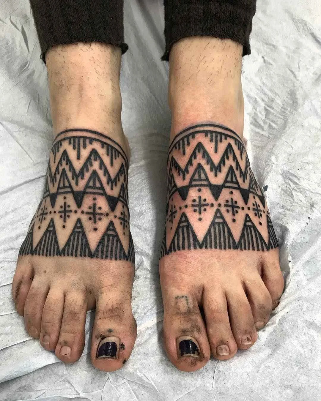 Tattoo artist Matt Black, black ornamental tattoo | USA