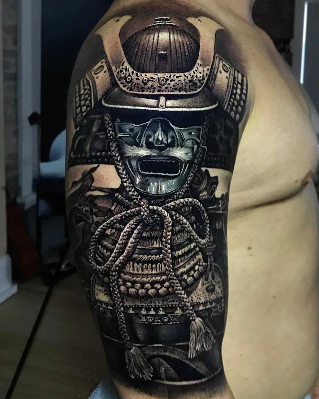 Tatuador Jacob Sheffield, cor e preto e cinza retrato tatuagem realismo | USA 