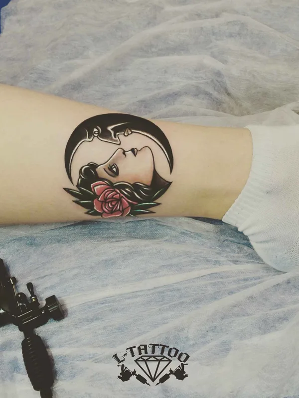 female color neo traditional татуировка на ankle #20486 | Тату мастер Илья Labyrinth