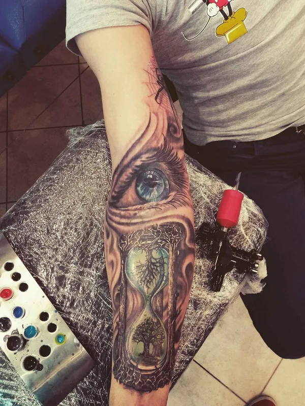 color realism татуировка на forearm #20483 | Тату мастер Илья Labyrinth