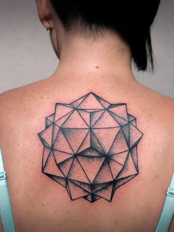 female black and grey geometric 纹身 在 upper back #20941 | 纹身师 Мари Синица