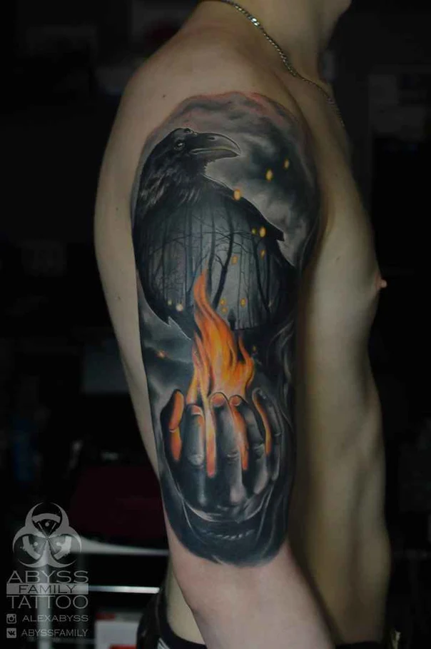 Реализм Raven, Fire tattoo на Полный рукав