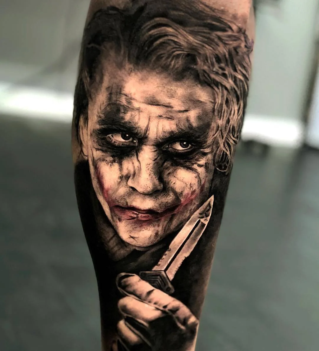 Tatuaggio artista Sergio Fernandez, ritratto in nero e grigio realistico | Málaga, Spagna
