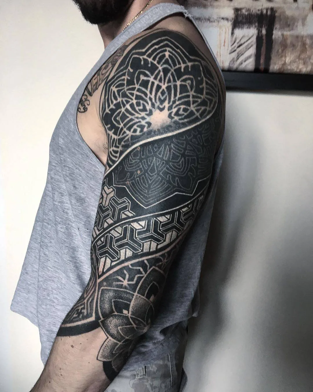 Tattoo artist Daniele Lo Scritto, blackwork, dotwork, ornamental tattoo | Zurich, Switzerland
