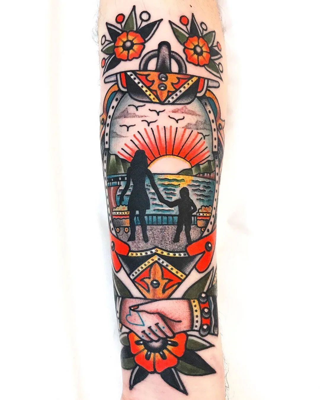 Tattoo artist Dani Queipo, color tarditional and old school tattoo | London, UK