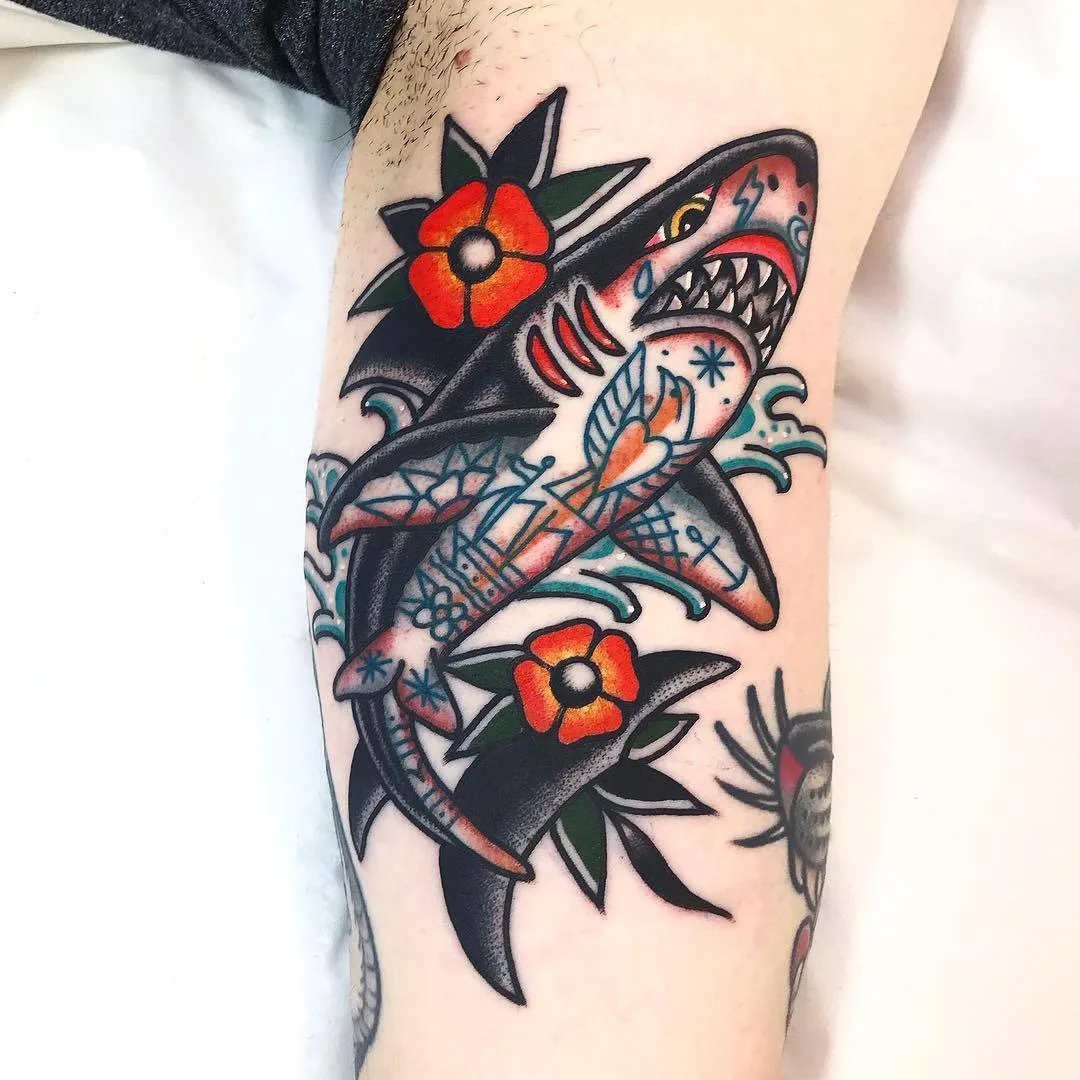Artista del tattoo Dani Queipo, tattoo a colori tradizionali e di vecchia scuola | Londra, Regno Unito