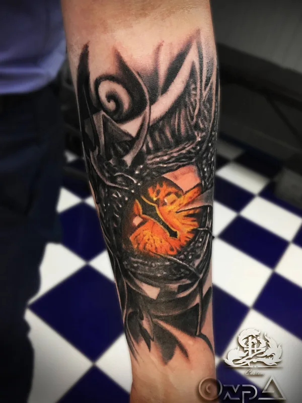 color biomechanical Tatuaggio su forearm #30425 | Tatuatore Aleksandr Ohremenko