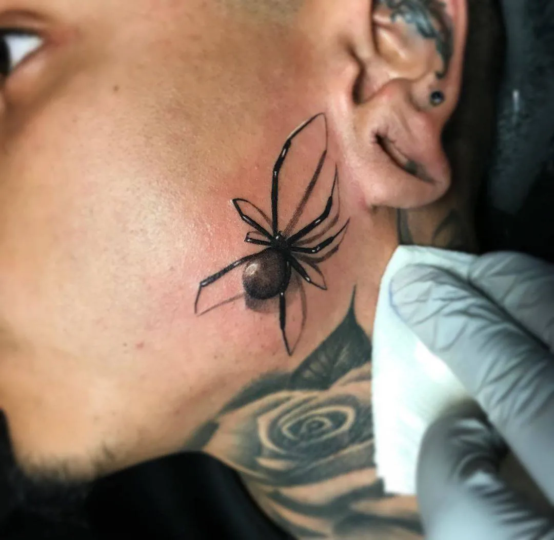 Tattoo artist Jesse Garcia, black and grey realistic spider tattoo | USA