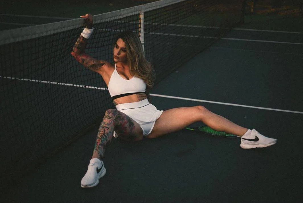 Татуированная модель Nikki Nichole, альтернативная фото модель, девушка с тату | США