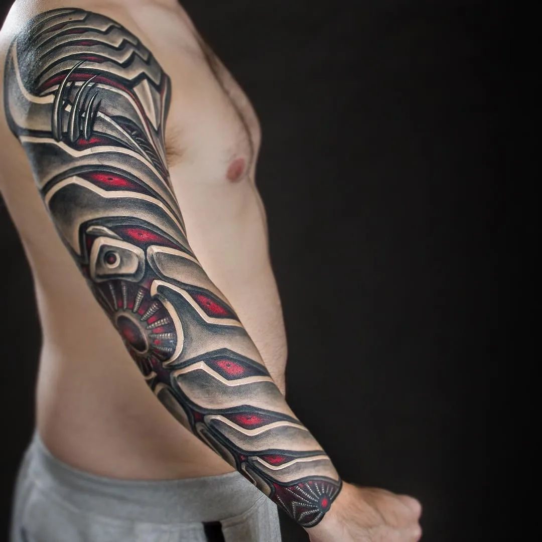 Artista de tatuagem Javier Obregon, tatuagem biomecânica preta e cinza, biomech | Barcelona, Espanha